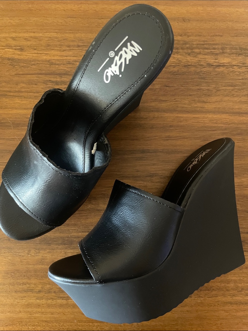 Vintage Mossimo Black Wedge Heels Size 7